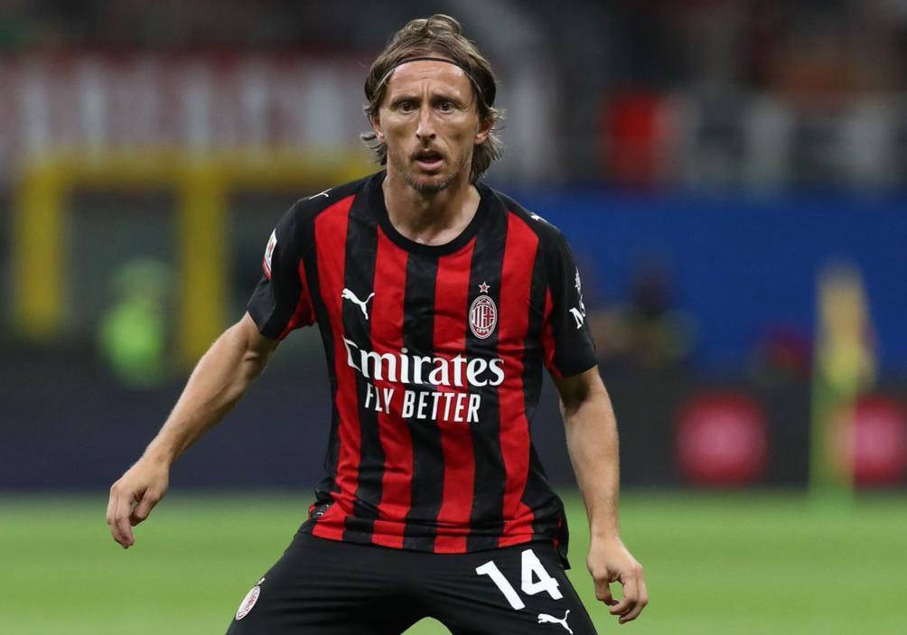 Jiejie不会去BLG！知情人：不出成绩，BLG就得解散！赞助商都跑了