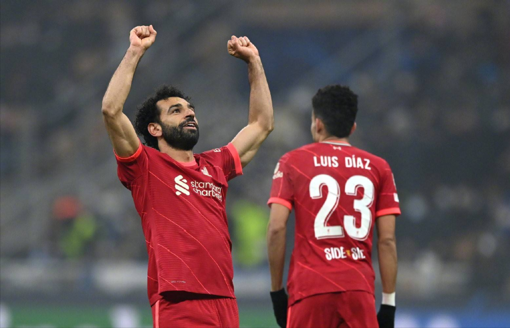 布克三分绝杀 太阳力克雷霆