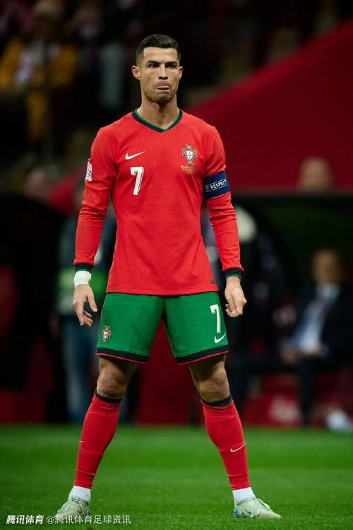 TES新阵容首次亮相 训练赛表现引关注