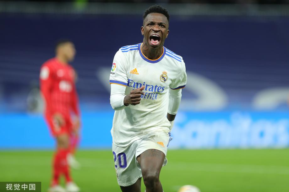 胡夫29+9西亚卡姆27+6+5 锡安27分步行者击退鹈鹕